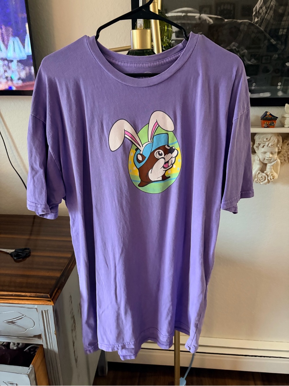 Buc-ee’s Easter Lavender Tshirt size XL